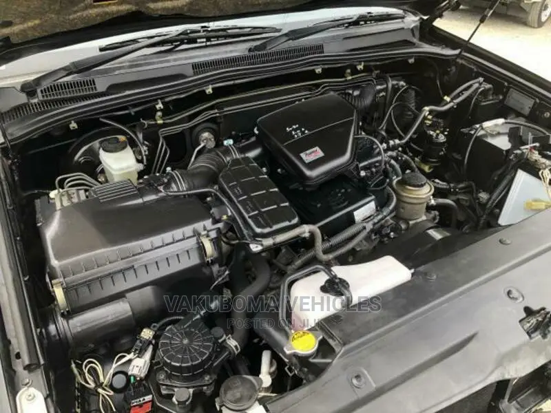 Toyota Hilux Surf 2004 Black