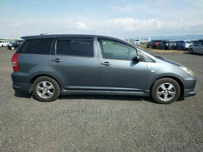 Toyota Wish 2003 Gray