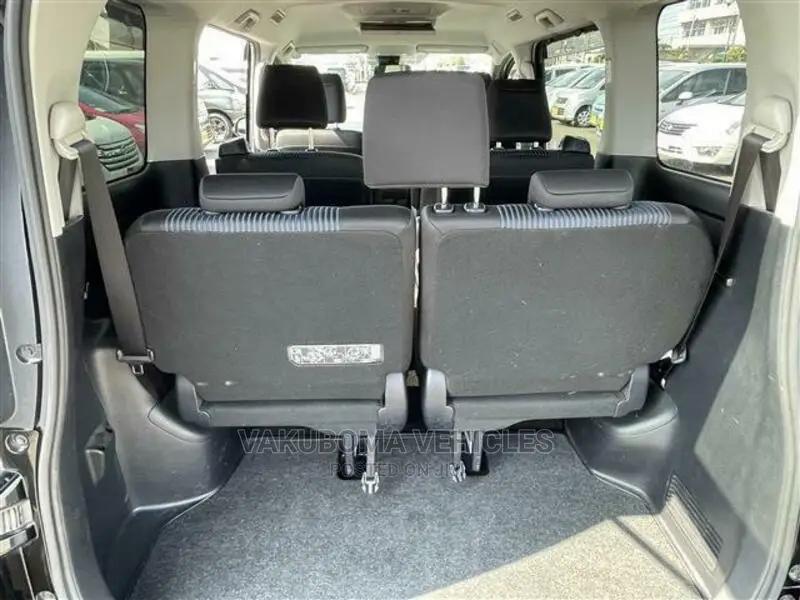 Toyota Voxy 2016 Black
