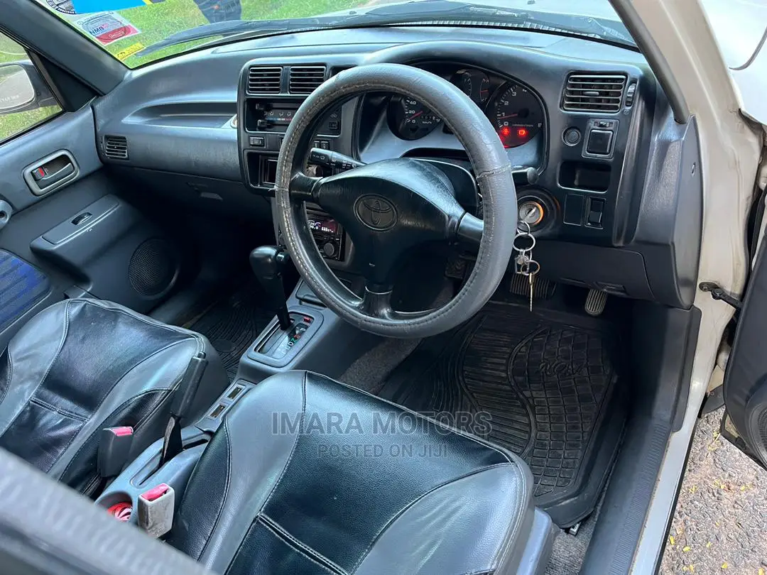 Toyota RAV4 1999