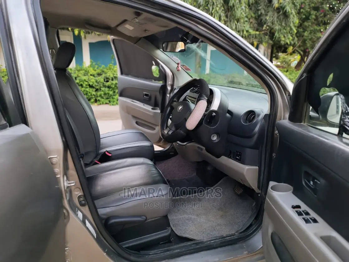 Toyota Passo 2006