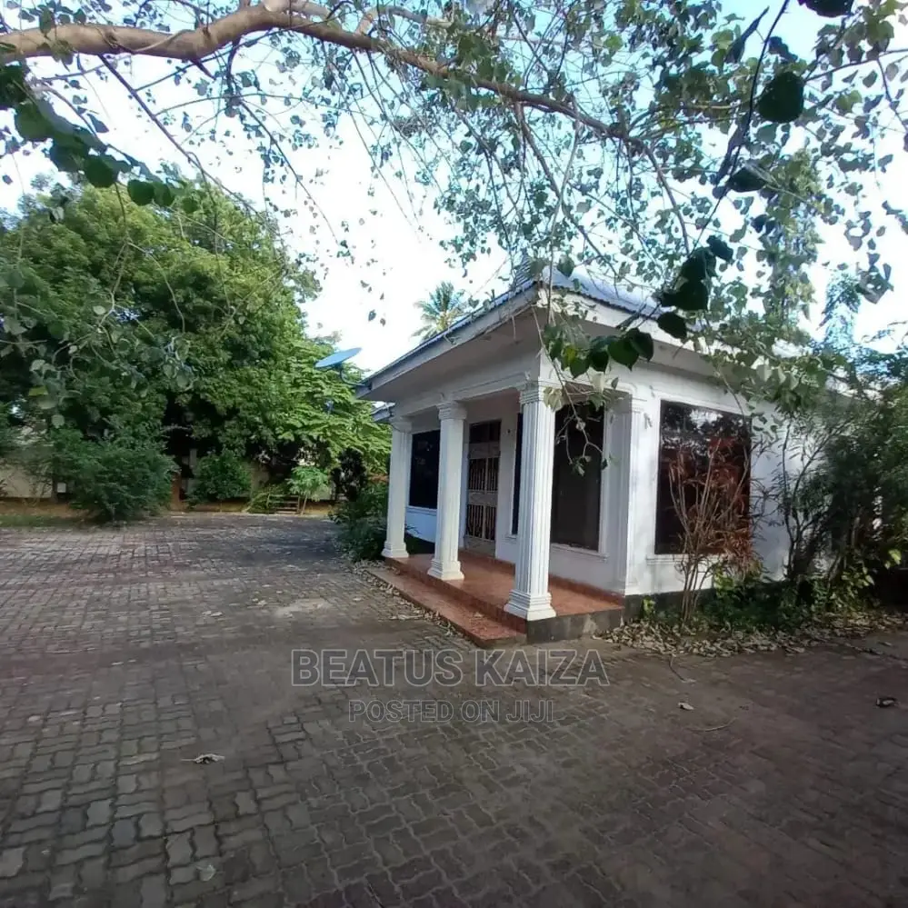 3bdrm Bungalow in Kigamboni Geza for rent