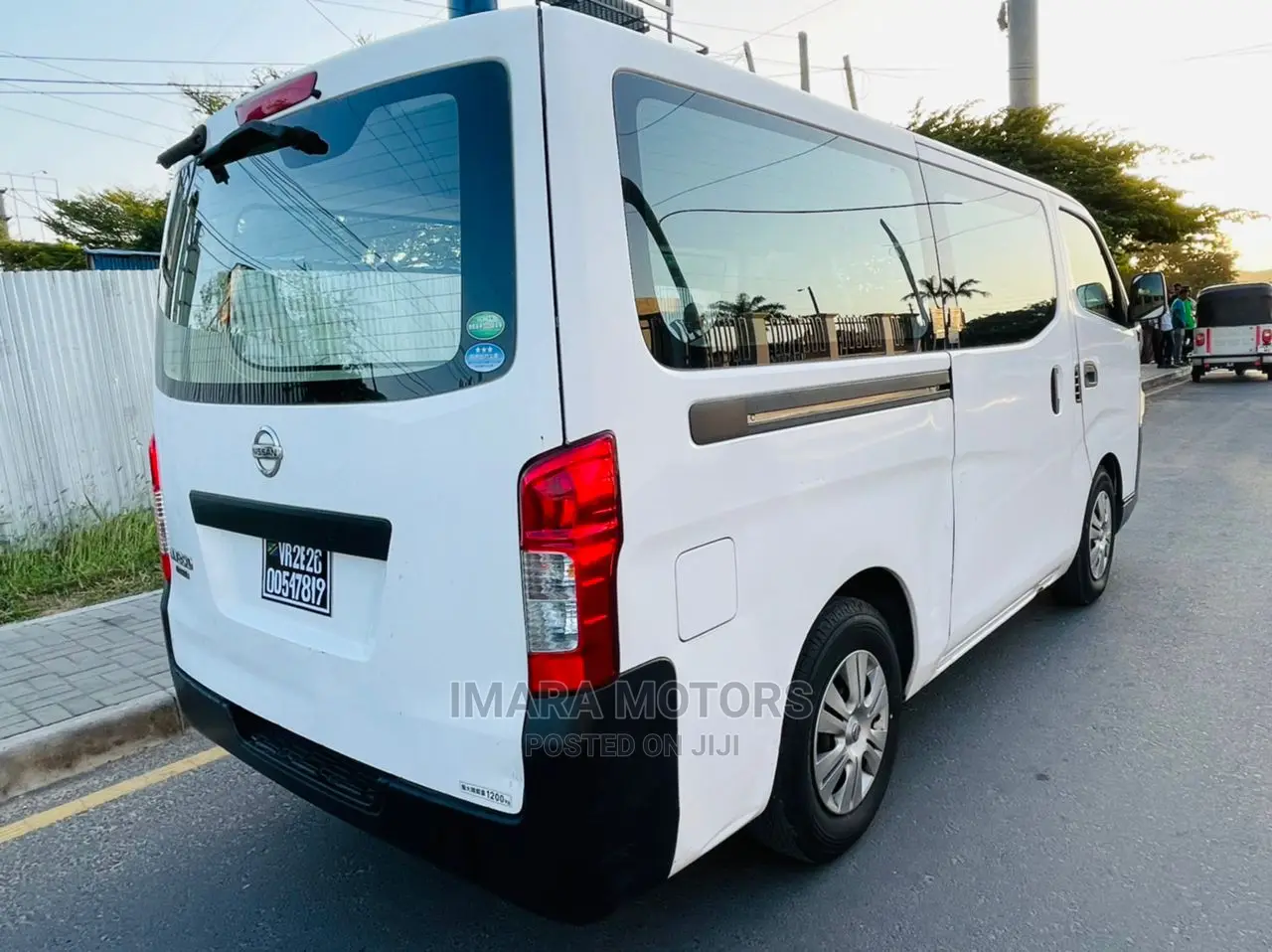 Nissan Caravan (Urvan) 2012