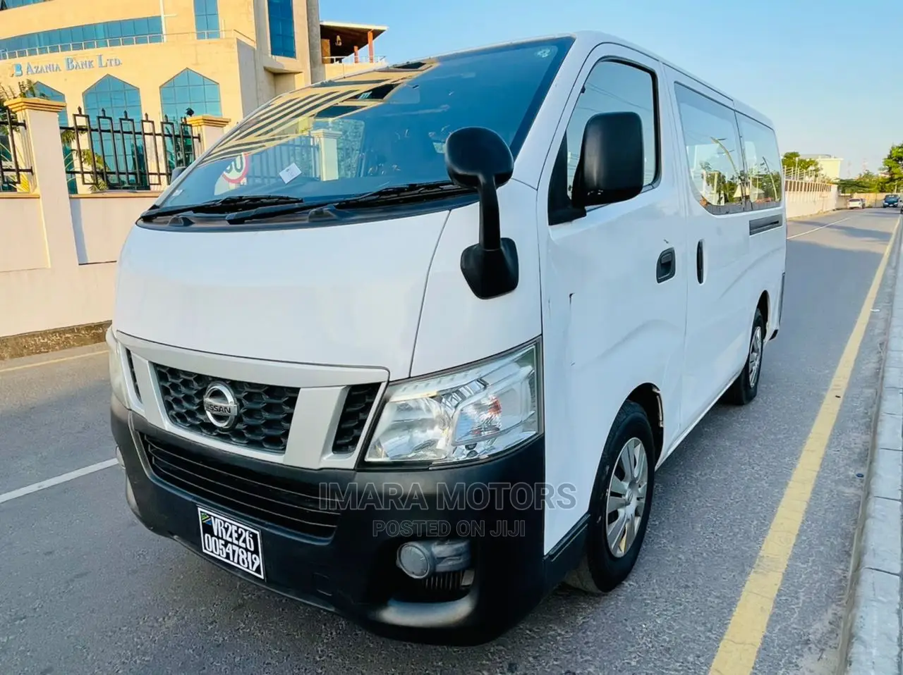 Nissan Caravan (Urvan) 2012