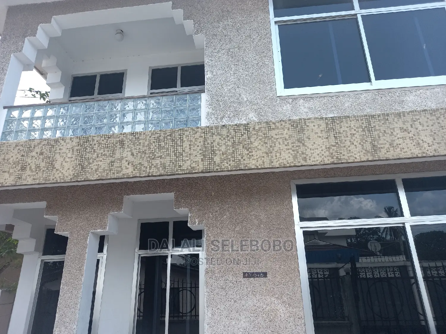 7bdrm Bungalow in Mikocheni B for Rent