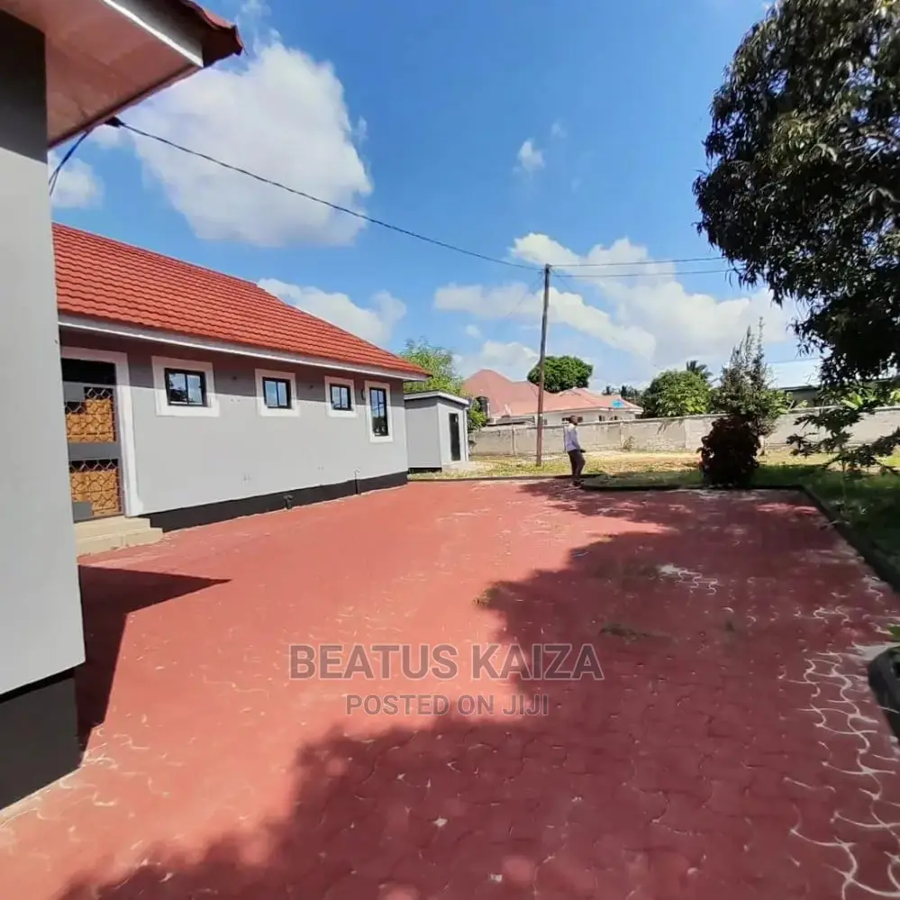 4bdrm Bungalow in Kigamboni Gezaulole for rent