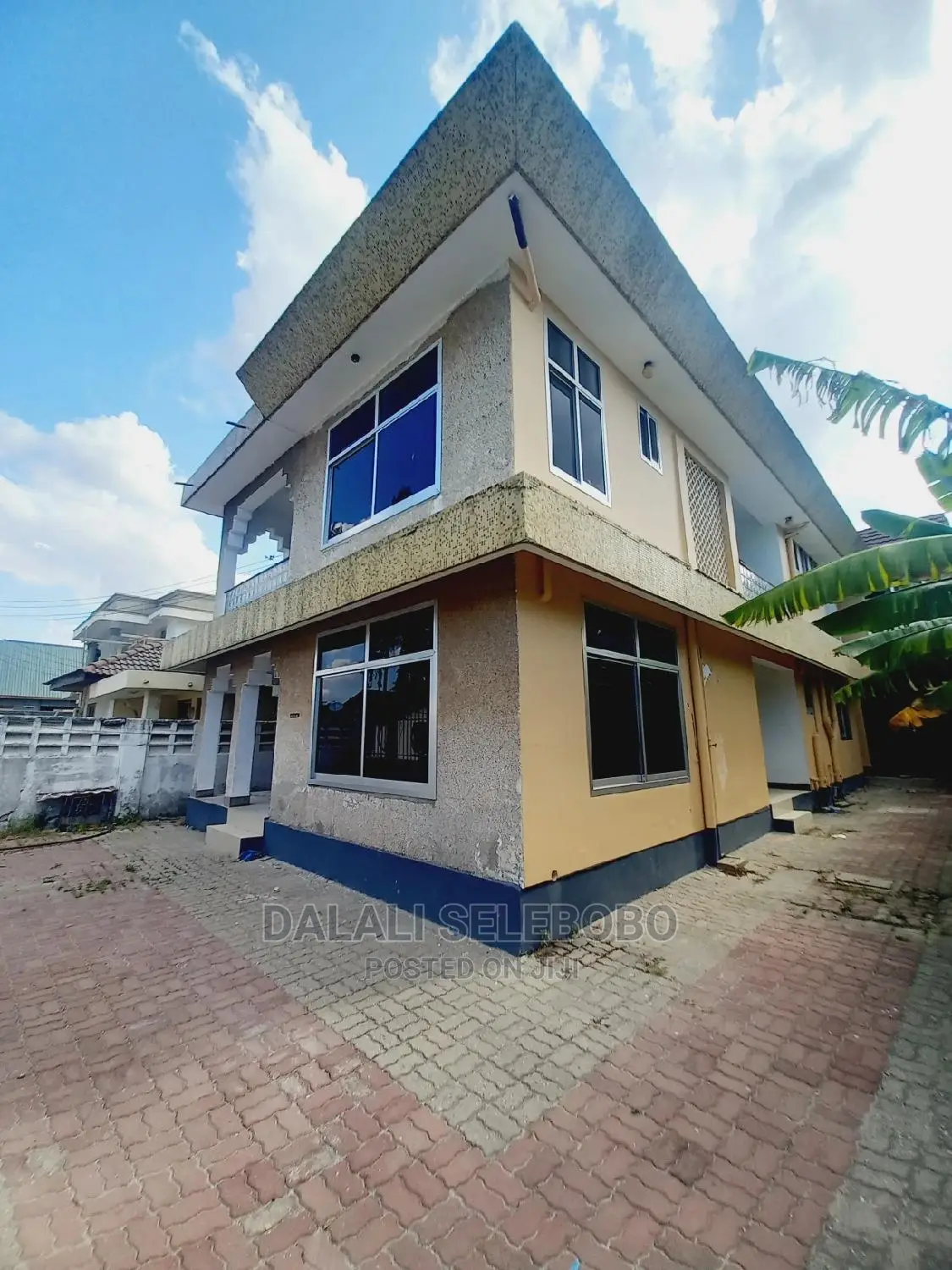 7bdrm Bungalow in Mikocheni B for Rent