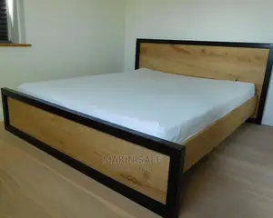 Kitanda Kizuri Sana Chuma Na Mbao