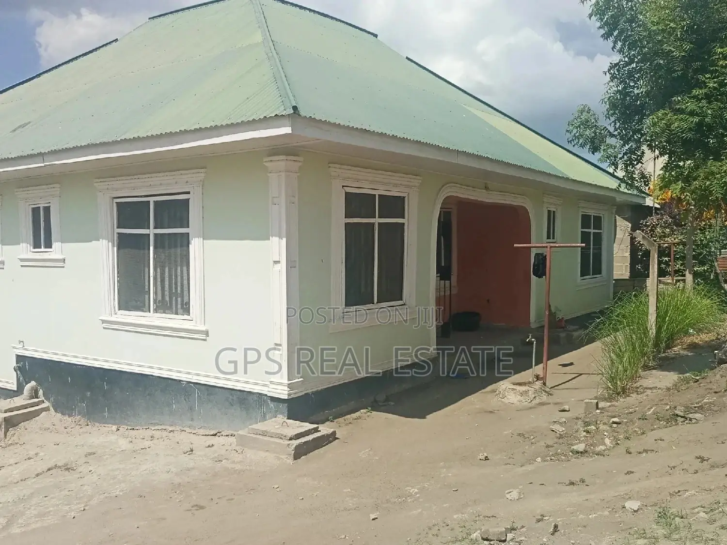4bdrm House in Maxposh, Kinondoni for Sale