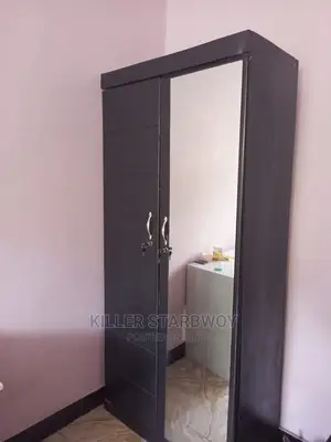 Kabati Mbao Ngumu
