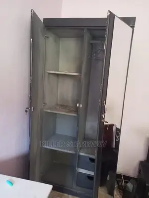 Kabati Mbao Ngumu