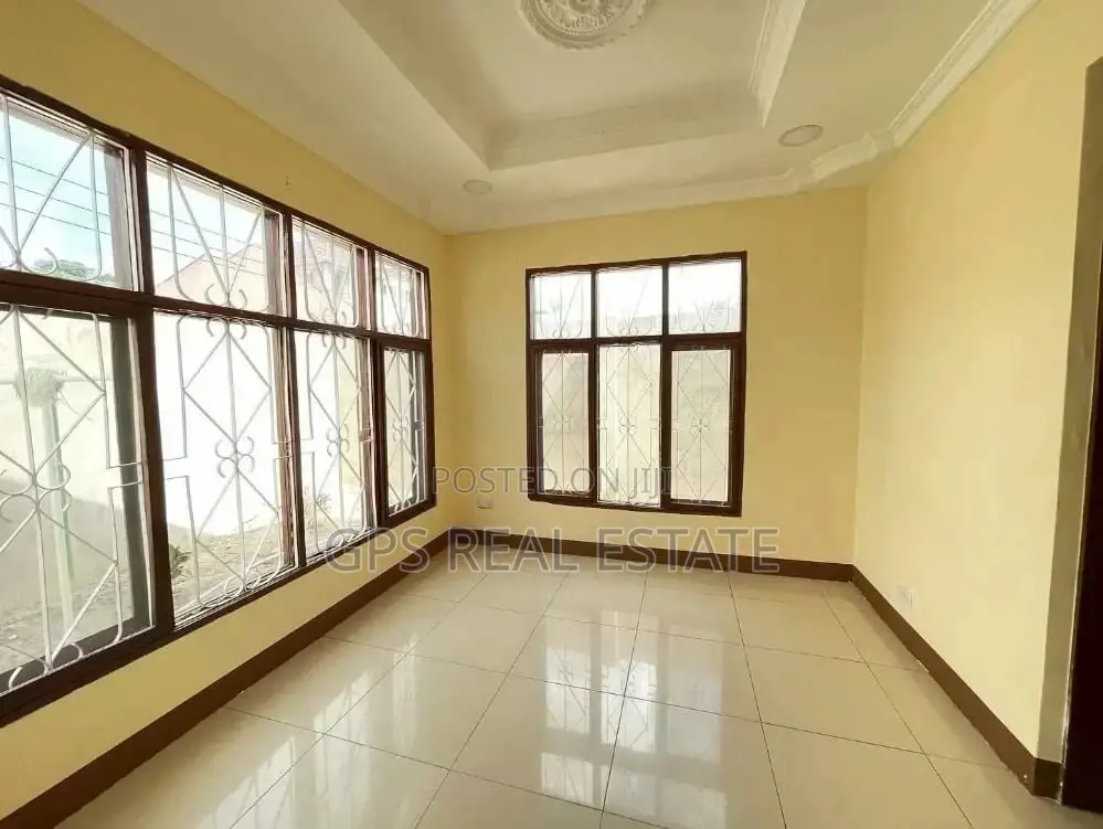 3bdrm House in Maxposh, Kinondoni for Sale