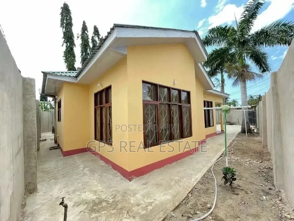 3bdrm House in Maxposh, Kinondoni for Sale