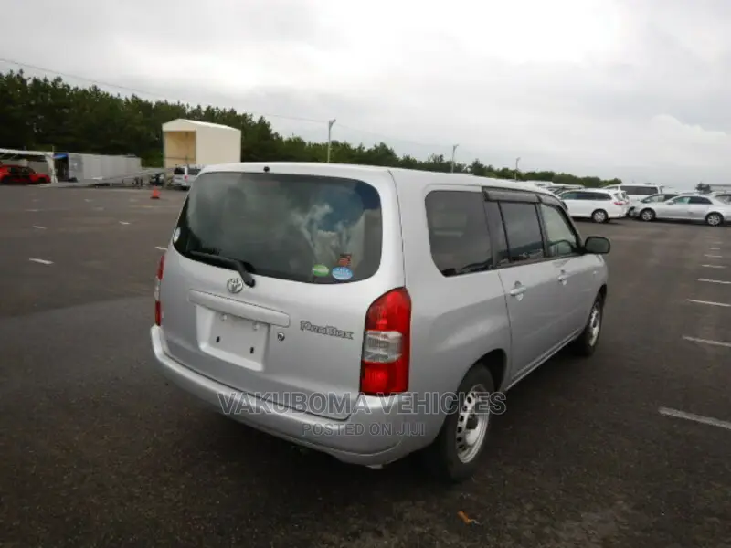 Toyota Probox 2015 Silver