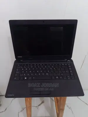 Laptop Dell Latitude 3180 4GB Intel Core 2 Duo HDD 320GB