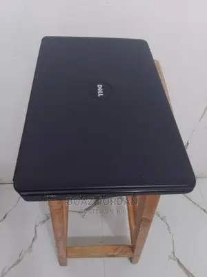 Laptop Dell Latitude 3180 4GB Intel Core 2 Duo HDD 320GB