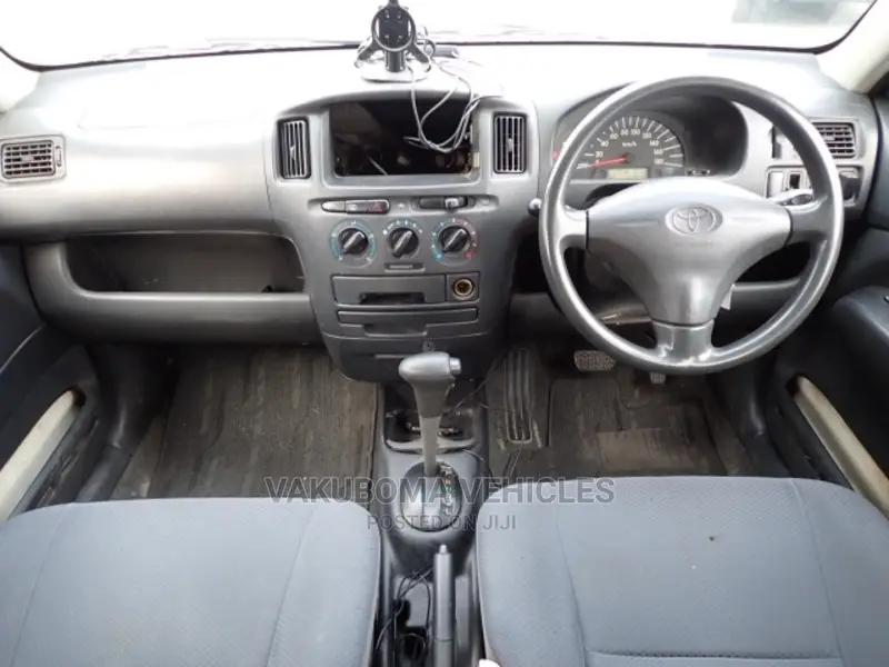 Toyota Probox 2005 White