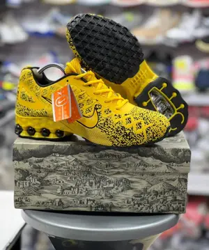 Utra Yellow Red
