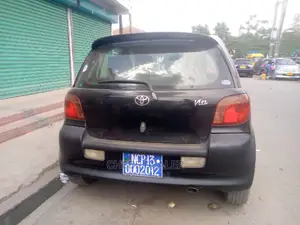 Toyota Vitz 1.3 AWD 3dr 2005 Black