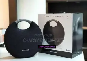 Onyx Studio 5 Speaker 
Portable Speaker With Bluetooth