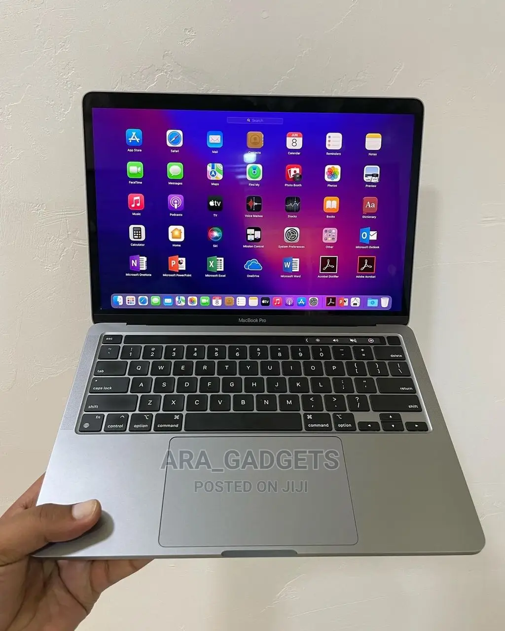 New Laptop Apple MacBook Pro 2020 M1 8GB Apple M1 SSD 256GB