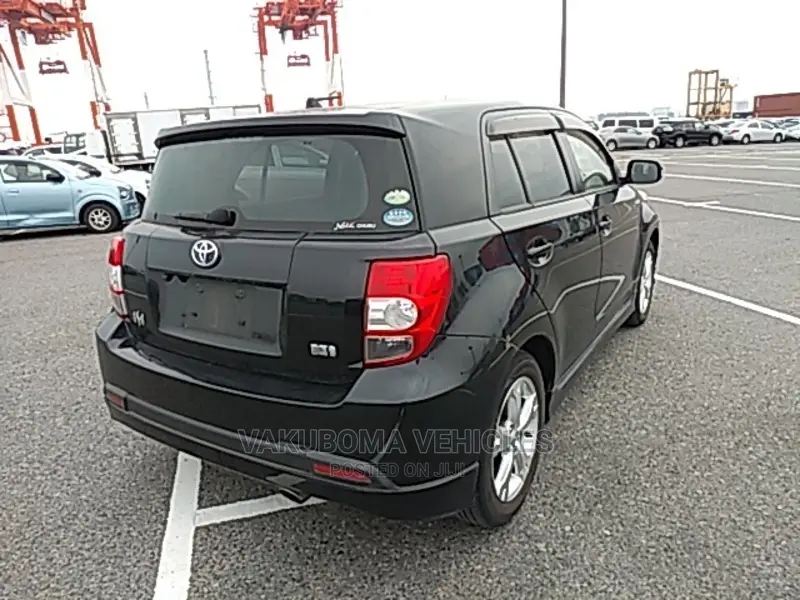 Toyota IST 2007 Black