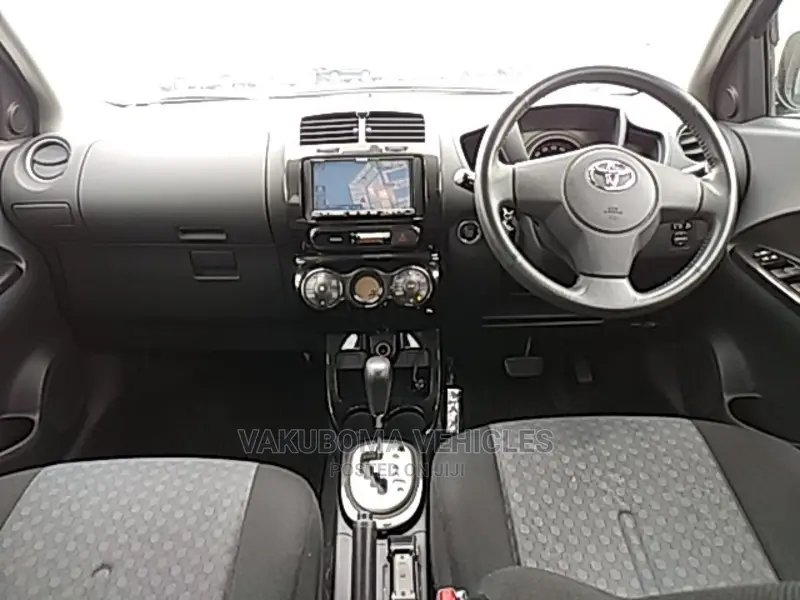Toyota IST 2007 Black