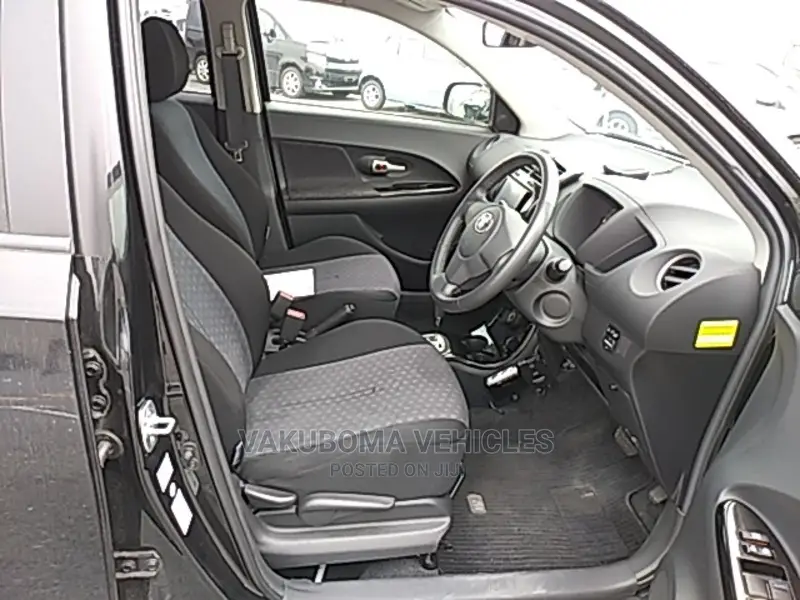 Toyota IST 2007 Black