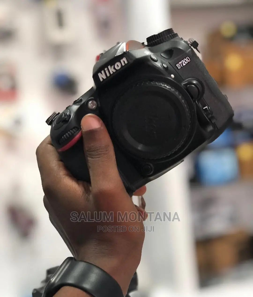 Nikon D7200 .Body