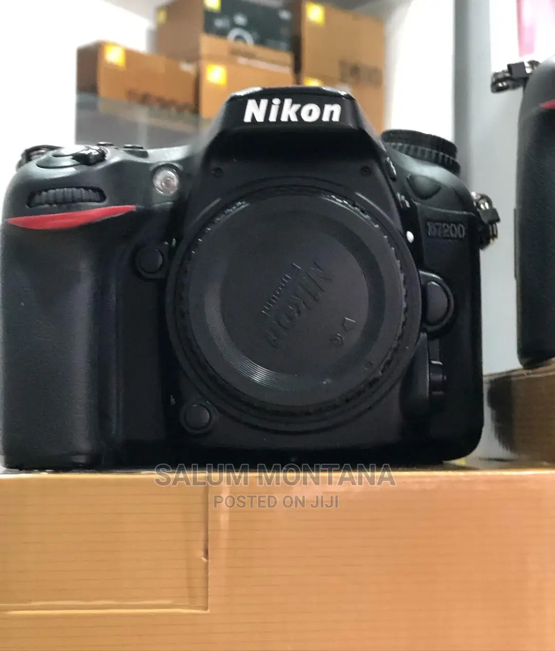 Nikon D7200 .Body