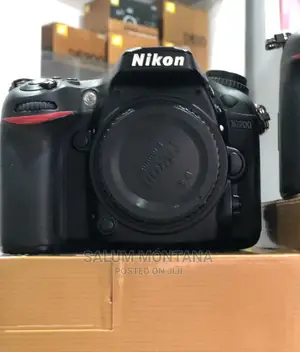 Nikon D7200 .Body