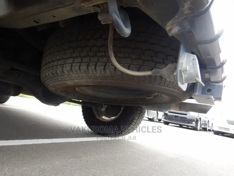 Toyota Hilux Surf 2003 Black