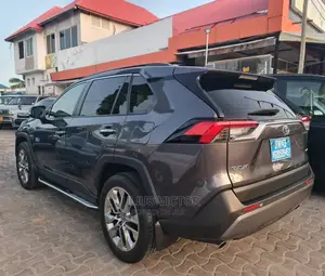 New Toyota RAV4 2020 Gray