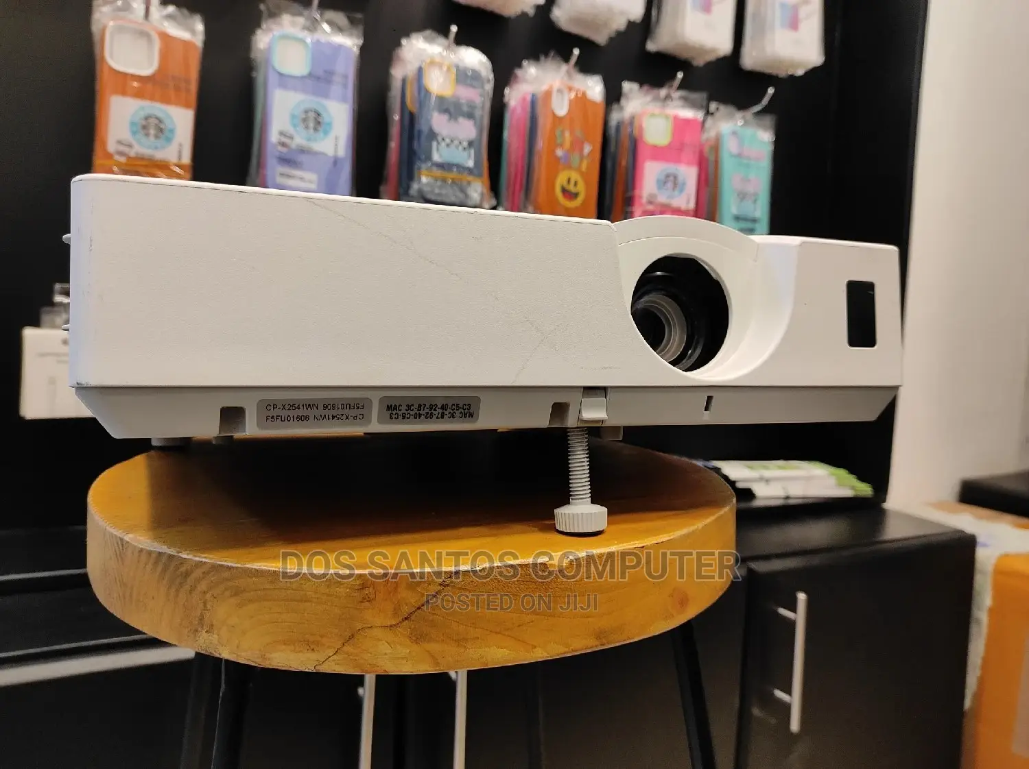 Hitachi Projector 100 Inches Display