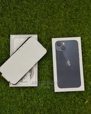 New Apple iPhone 13 128 GB Black