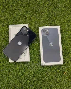 New Apple iPhone 13 128 GB Black