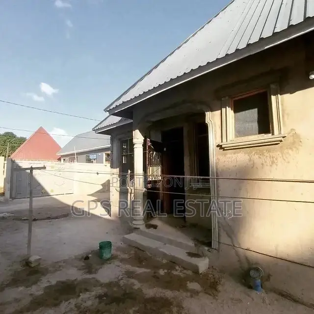 3bdrm House in Maxposh, Temeke for Sale