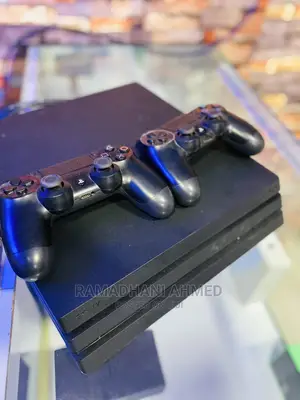 Game Ps4 Pro 1TB With Games