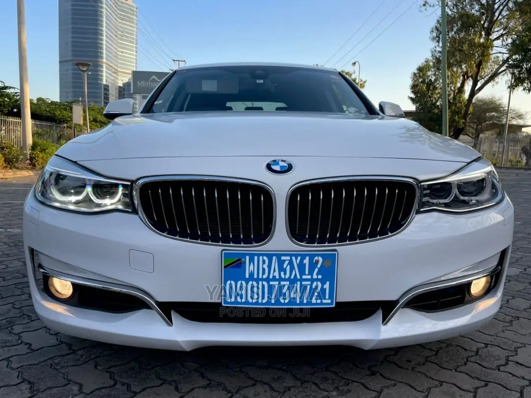 BMW 320i 2015 White
