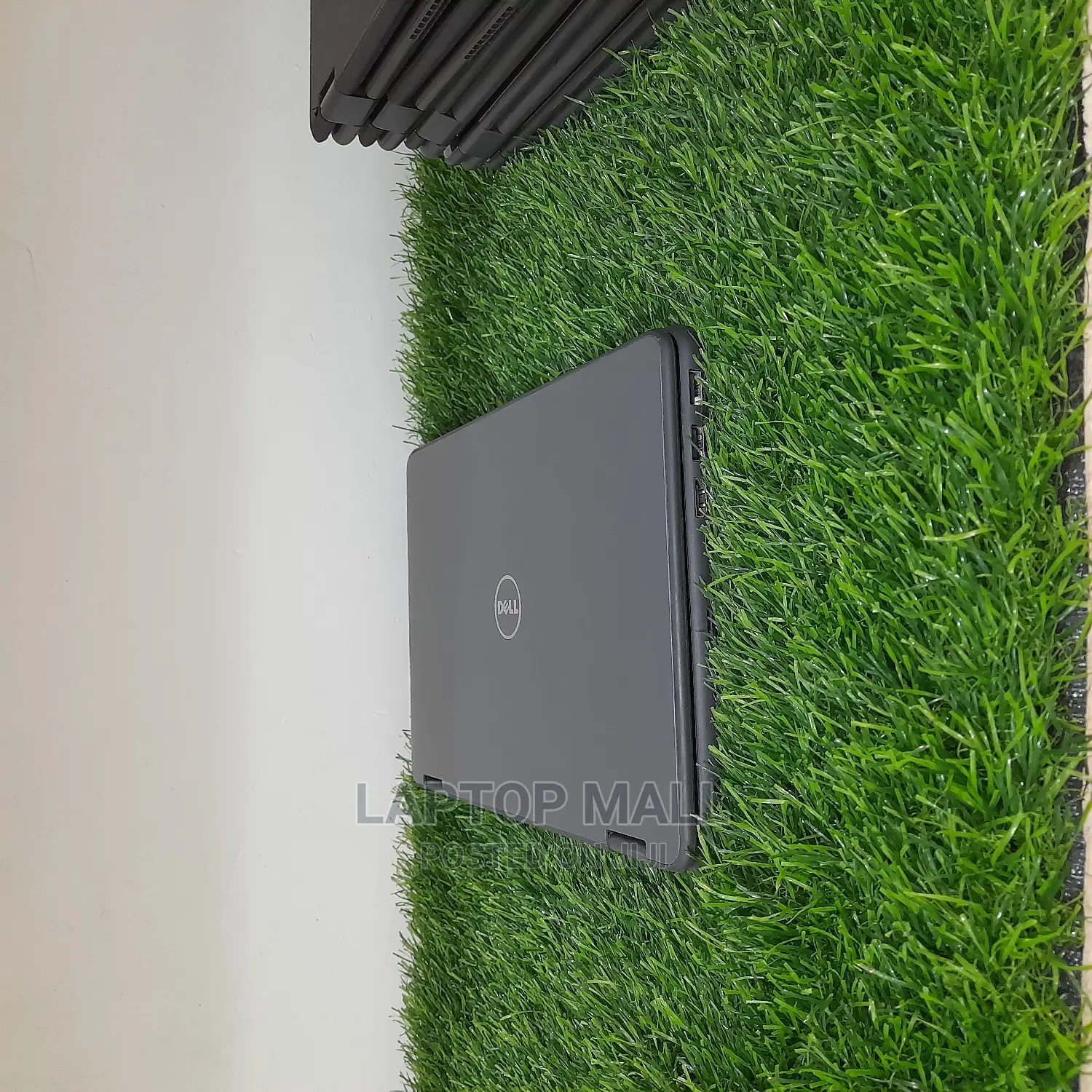 Laptop Dell Latitude 3189 4GB Intel SSD 128GB