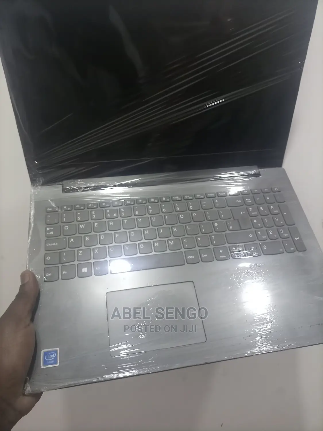 Laptop Lenovo IdeaPad 300 4GB Intel Core 2 Duo HDD 500GB