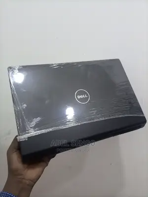 Laptop Dell Vostro V131 4GB Intel Core I3 HDD 320GB