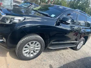 Toyota Land Cruiser Prado 2014 Black
