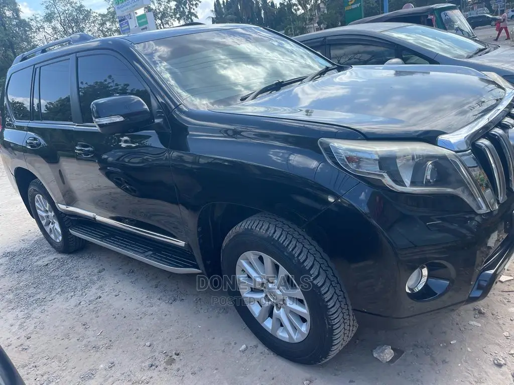 Toyota Land Cruiser Prado 2014 Black