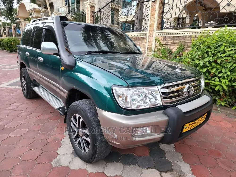 Toyota Land Cruiser 2006 Blue