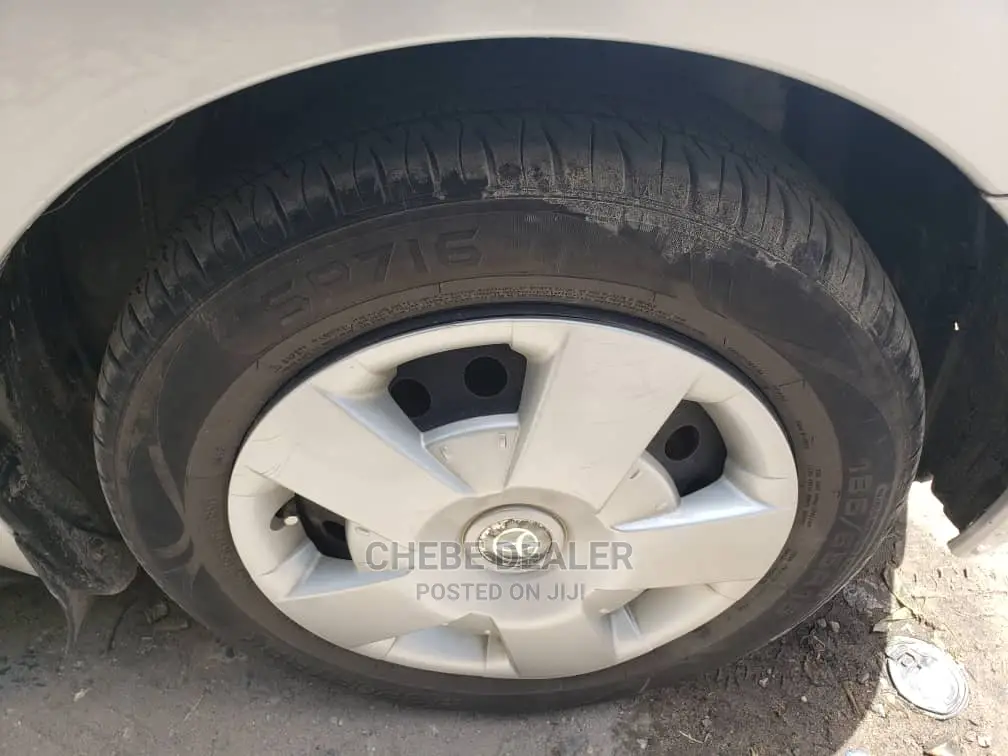 Toyota IST 2004 Silver