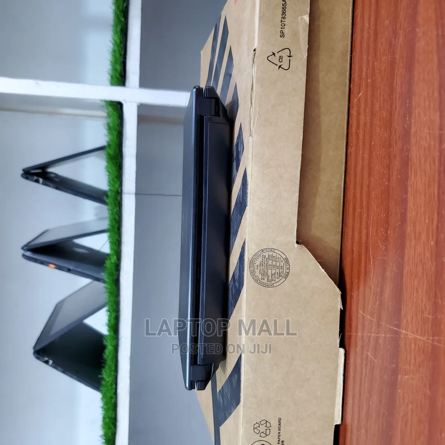 Laptop Asus A42JY 2GB Intel Atom HDD 250GB