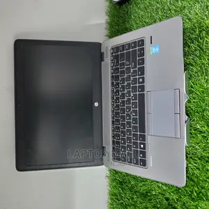 Laptop HP EliteBook 820 G3 4GB Intel Core I7 HDD 500GB