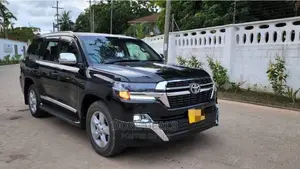 Toyota Land Cruiser 2010 Black