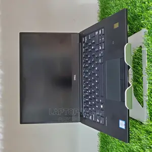 Laptop Dell Latitude 13 7370 8GB Intel Core I5 SSD 256GB